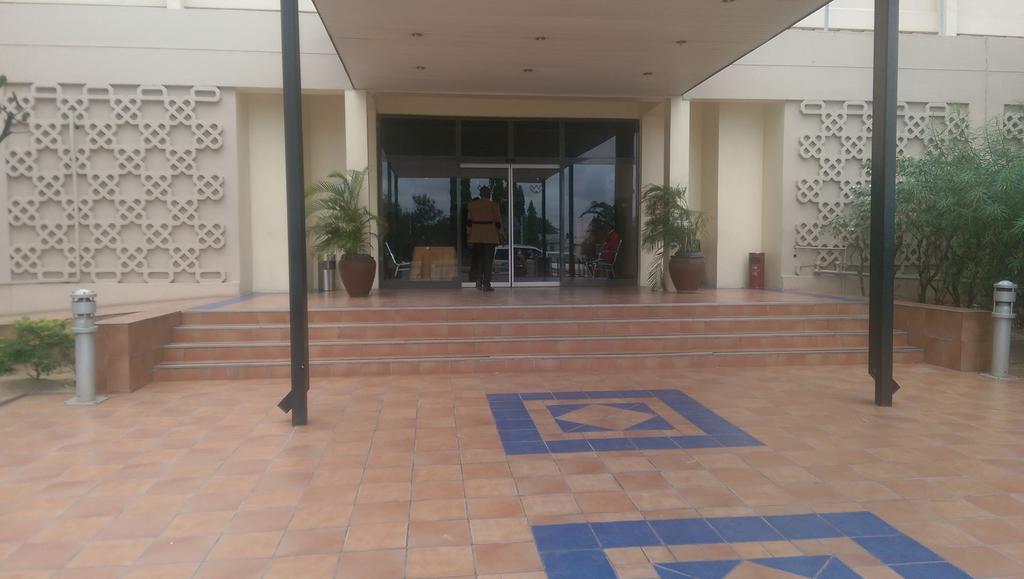 Blue Pearl Hotel & Apartments Dar-es-Salaam Eksteriør bilde